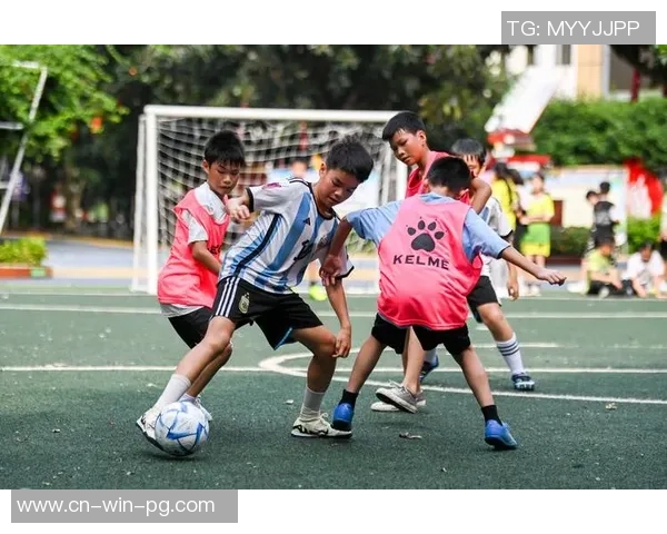 小学足球场标准尺寸及设计要点详解与实用建议